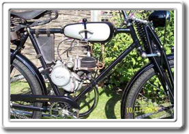 07 Hulsmann 1932 met Sachs 74cc motor eigenaar Paul Essens
